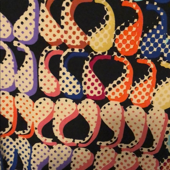 LuLaRoe Classic- XS legging material - Picture 2 of 3